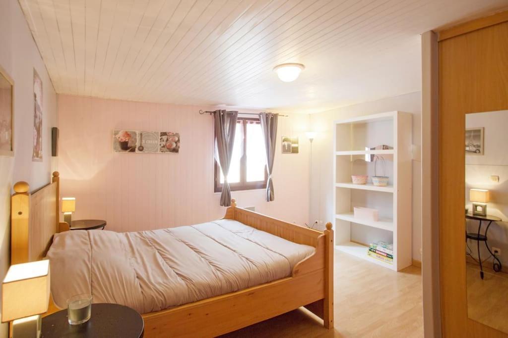 Appartement En Rez De Jardin Et Terrasse Ds Villa Hyères Extérieur photo