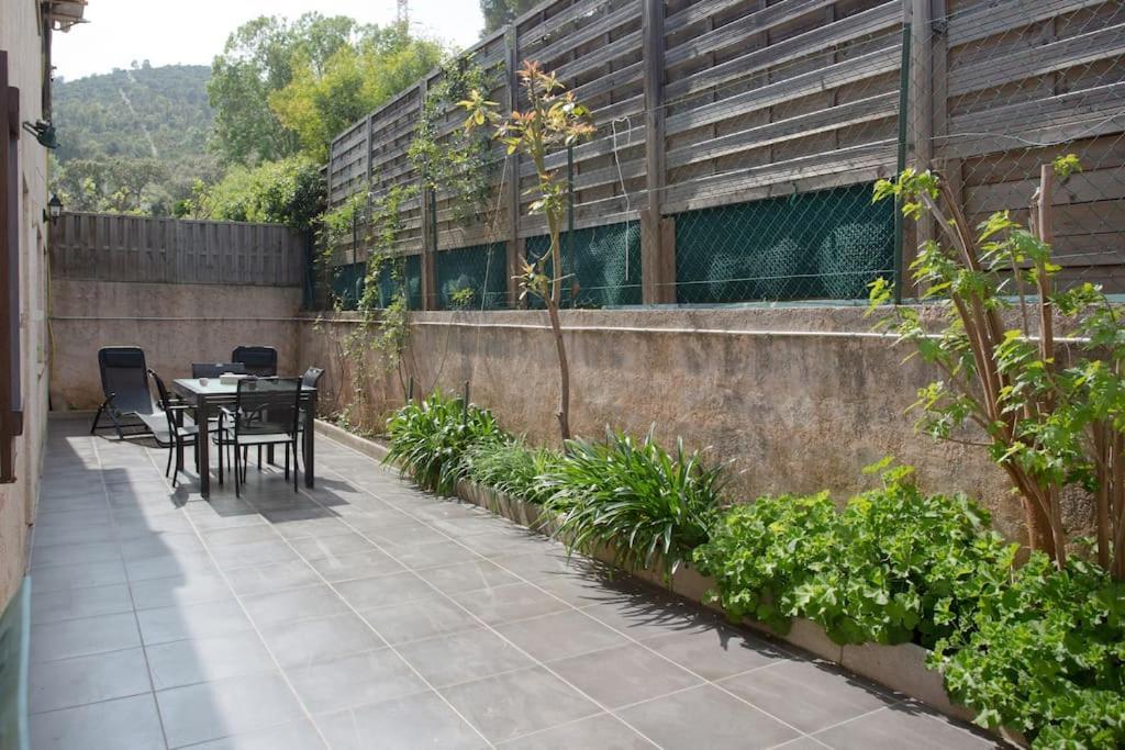 Appartement En Rez De Jardin Et Terrasse Ds Villa Hyères Extérieur photo