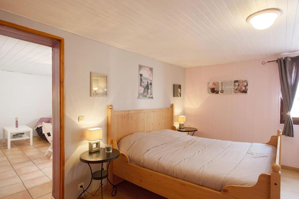Appartement En Rez De Jardin Et Terrasse Ds Villa Hyères Extérieur photo